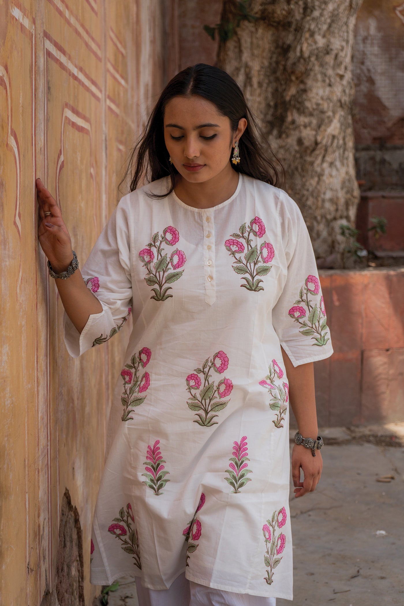 Vintage Bloom - Hand Block Printed Mughal Butta Design Cotton Kurta - Length 41 Inches - Millenial Pink