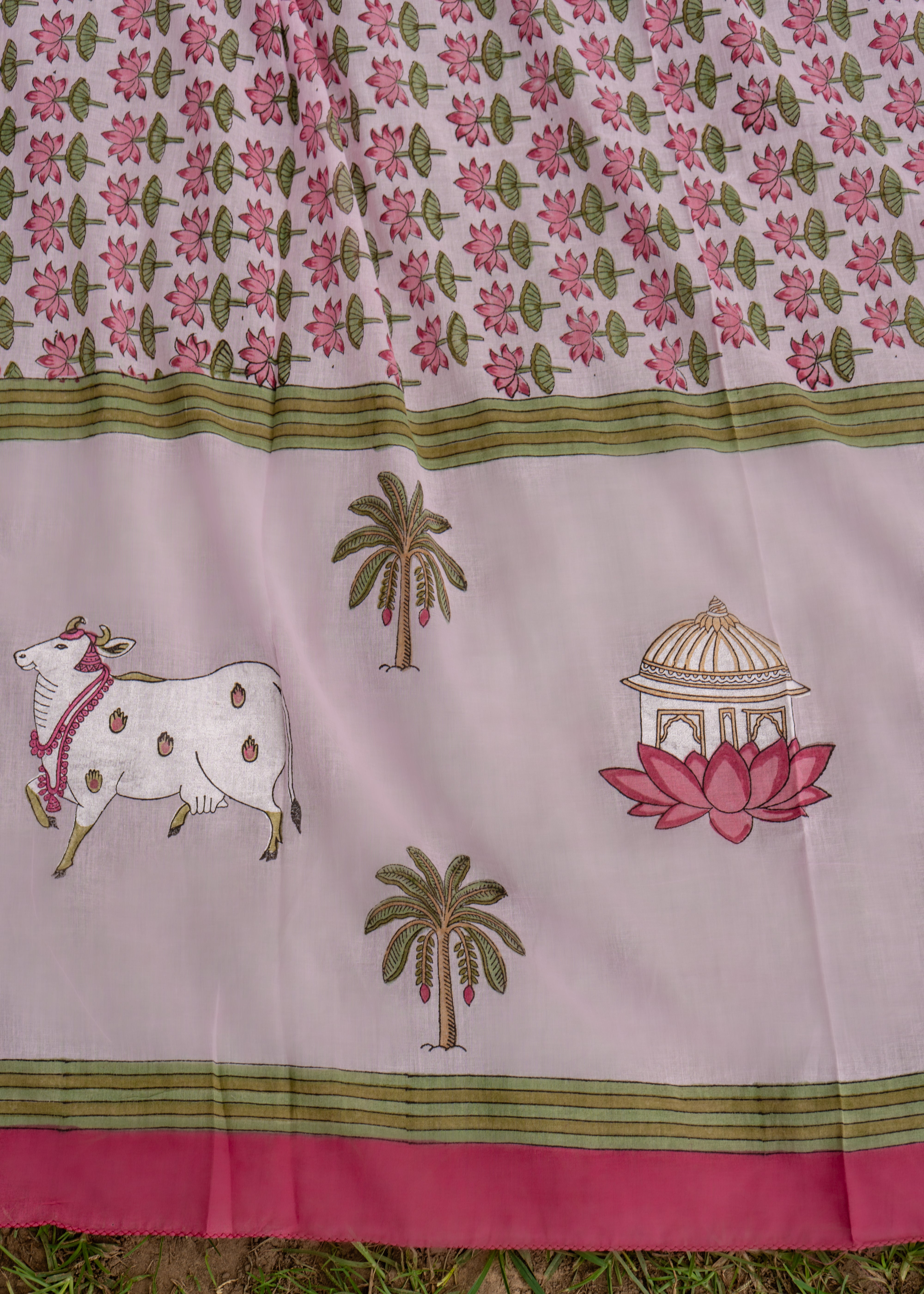 Indian Pichwai -  Dupatta Kamal Talai Hand Block Printed - Pastel Pink