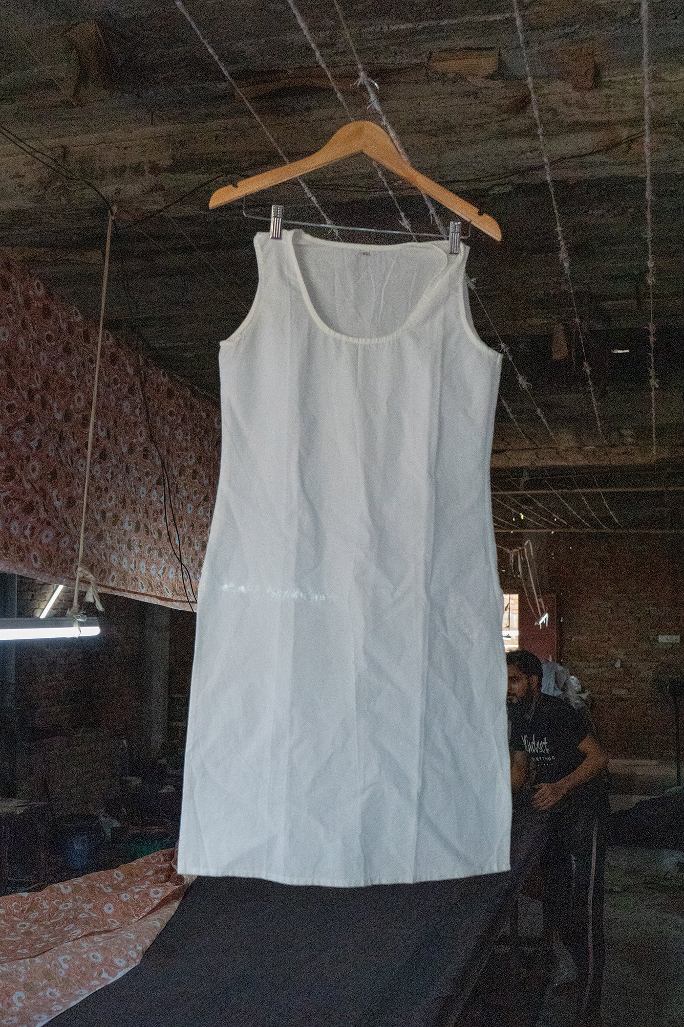 Mulmul Cotton White Straight Lining - Knee Length