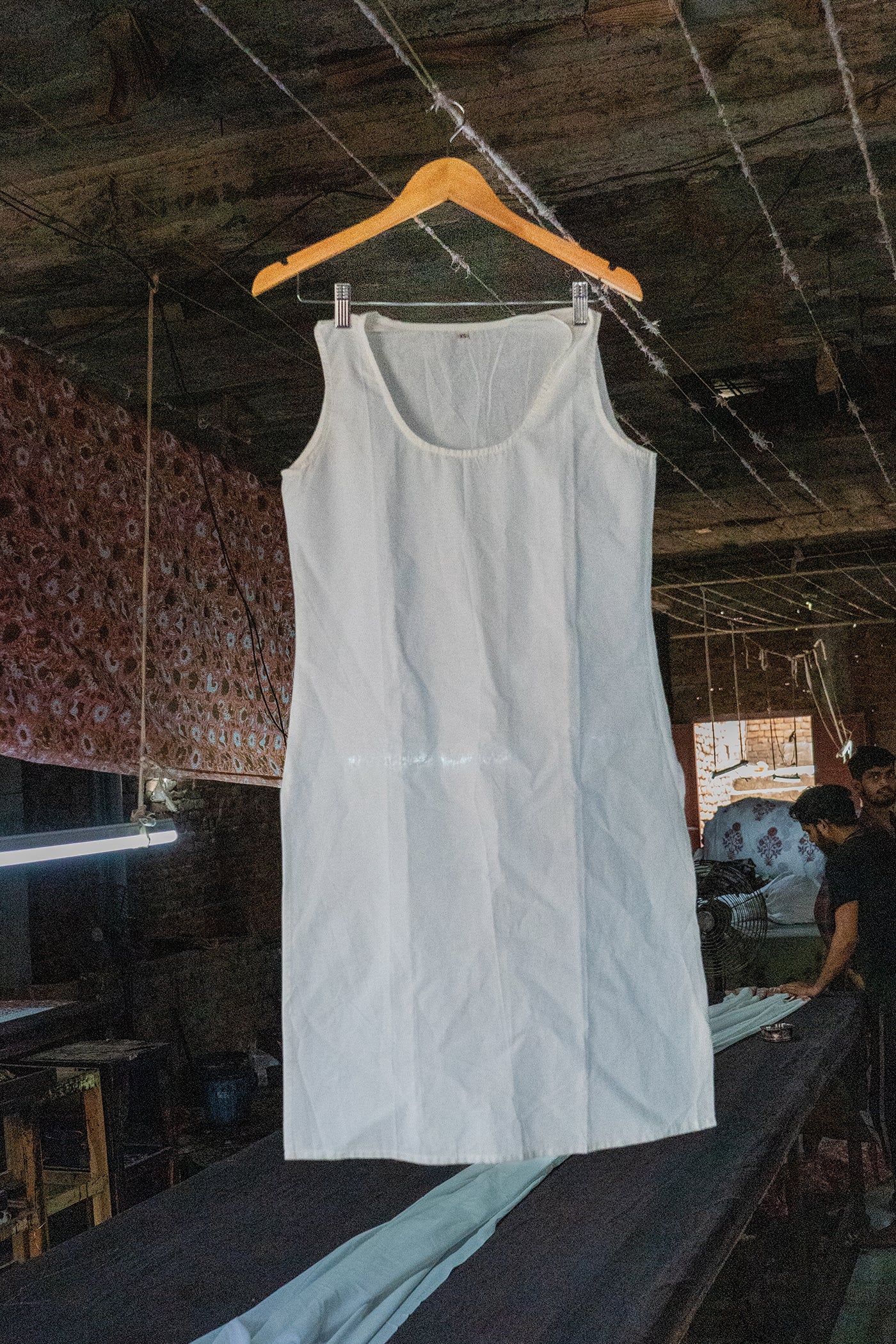 Mulmul Cotton White Straight Lining - Knee Length